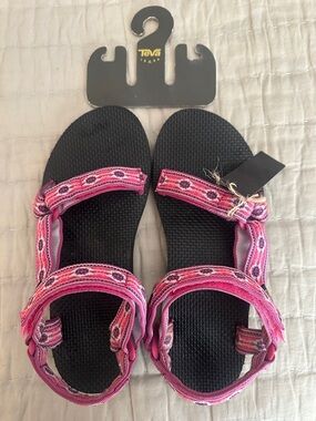Teva LA Monterey Raspberry Pink Patterned Adjustable Strap Sandals